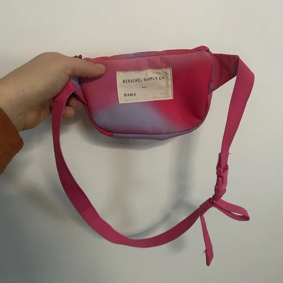 Herschel Kids Pink Hip Pack - Picture 4 of 4